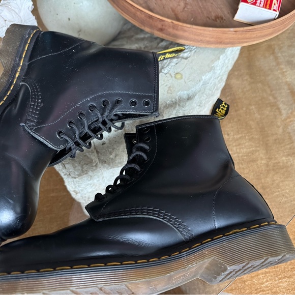 1460 Smooth Leather Lace Up Boots Black Sz 10 main image 8